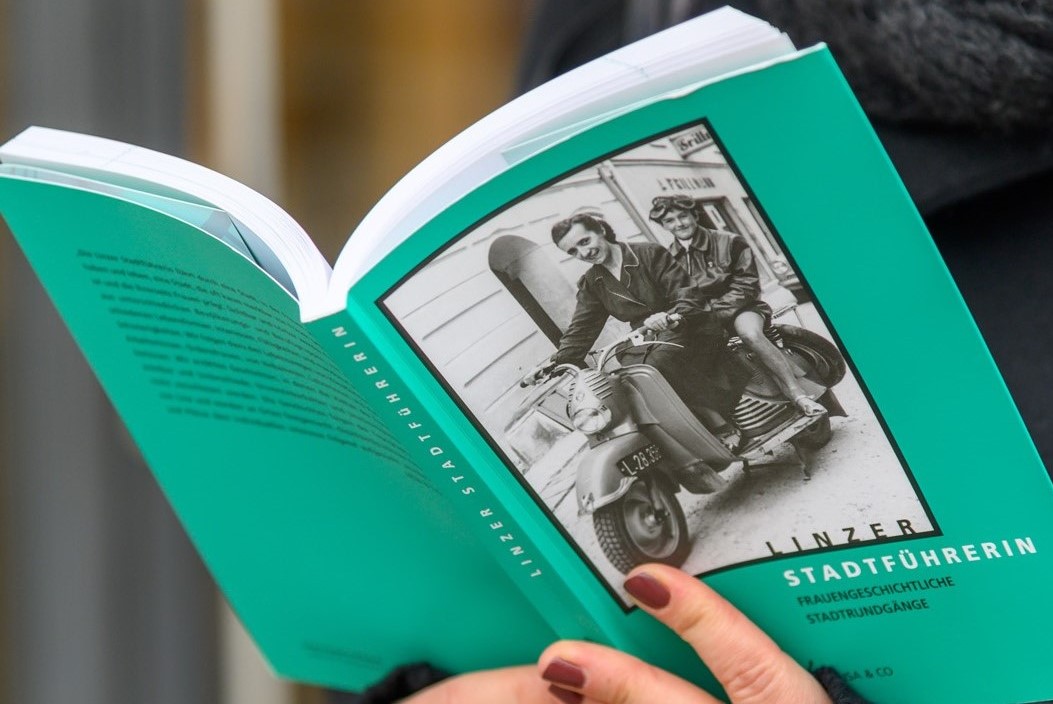 die linzer stadtführerin Buchcover von der Linzer Stadtführerin